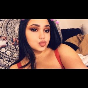 Meet your Posher, Victoria